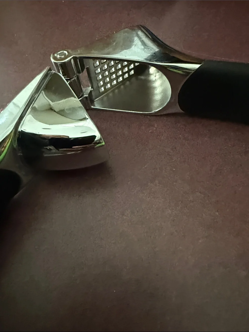 Oxo Black Garlic Press with Green Silicone Peeler and Pink Clip